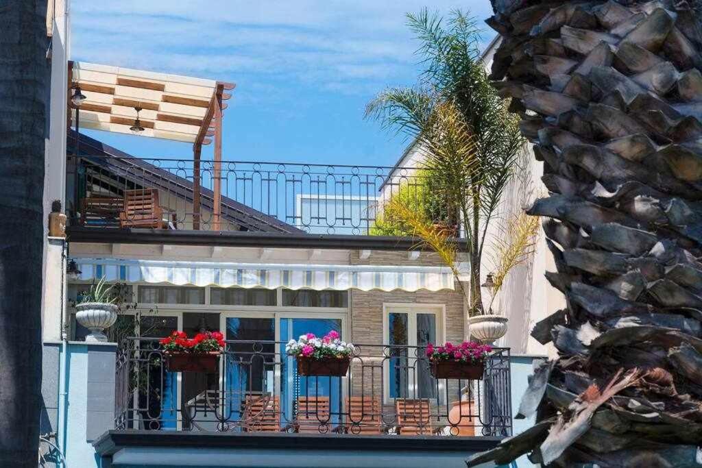 Casa Delle Zammare Fronte Mare Centro Storico Villa Riposto Eksteriør bilde